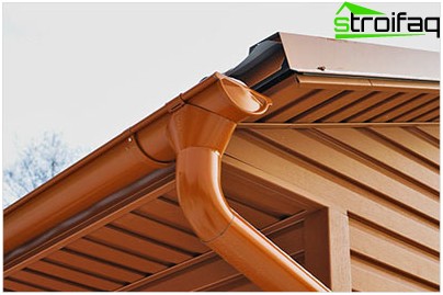 余水路-屋根の重要な詳細