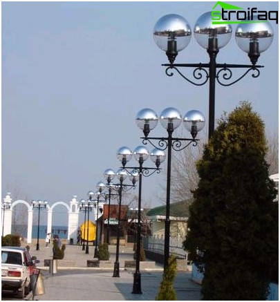 金属製の公園照明パイロン