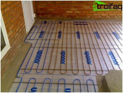 電気フローリング