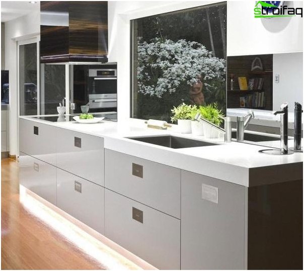 モダンなスタイルのキッチン モダンなスタイルのキッチン