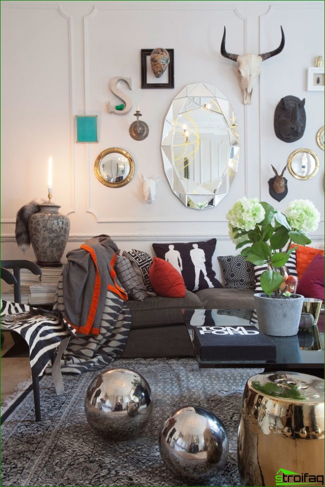 ファセットミラーは折衷的なスタイルのインテリアでますます一般的になっています ファセットミラーは折衷的なスタイルのインテリアでますます一般的になっています