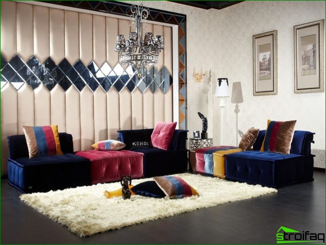 ファセットミラーの形状は任意であり、パーツの組み合わせはどのインテリアにもよく似合います ファセットミラーの形状は任意であり、パーツの組み合わせはどのインテリアにもよく似合います