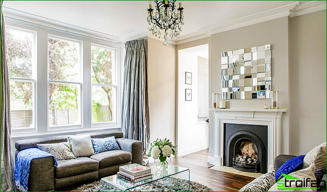 ファセットミラーは、その加工とカスタム形状により、特に豪華に見えます ファセットミラーは、その加工とカスタム形状により、特に豪華に見えます